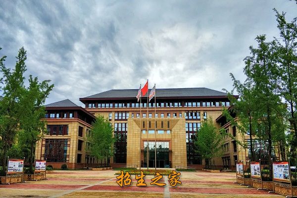 棠湖中学棠湖中学校园风光